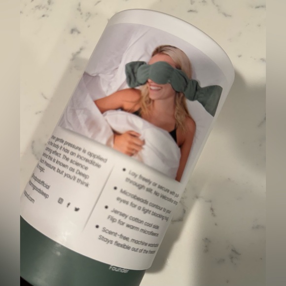 NODPOD The Weighted Blanket for your eyes NEW - Picture 13 of 16